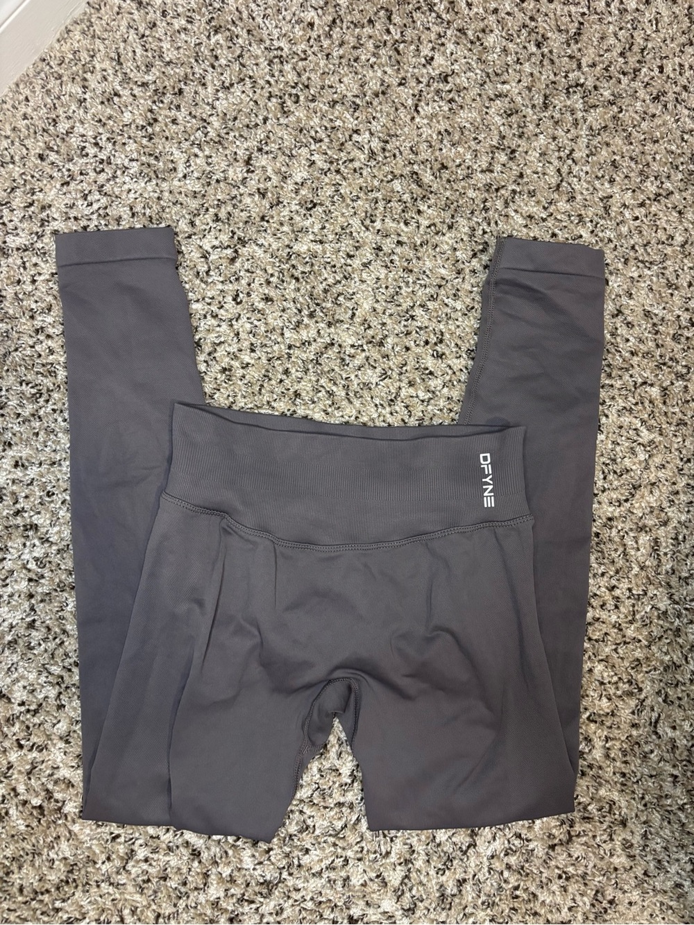 DFYNE High-Waist Gray Performance Leggings